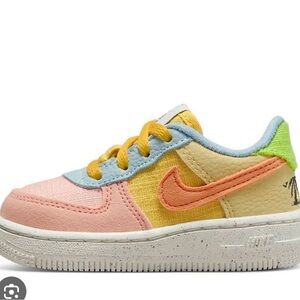 NEW nike Air Force 1 sun club